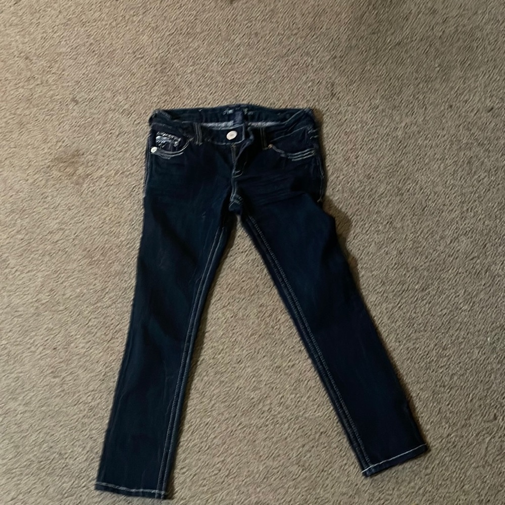 Size 3 amethyst capri’s
